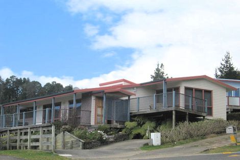 Photo of property in 10 Ailsa Place, Tairua, 3508