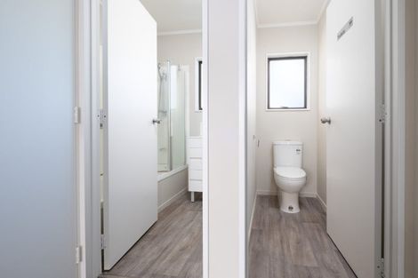 Photo of property in 1/6 Hatherley Place, Clendon Park, Auckland, 2103