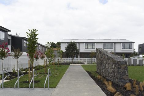 Photo of property in 26 Komanawa Lane, Mount Wellington, Auckland, 1062