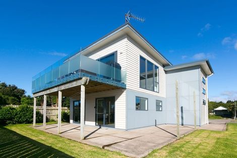 Photo of property in 20 Motukari Place, Onaero, Waitara, 4383