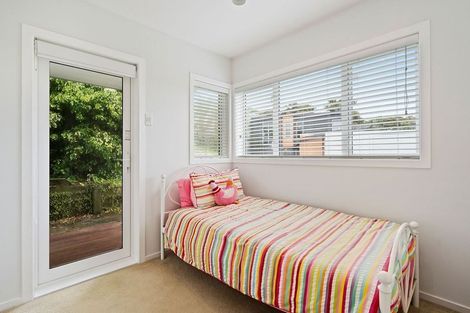 Photo of property in 86 Pemberton Avenue, Bayview, Auckland, 0629