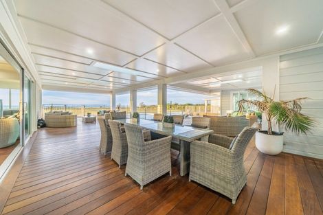 Photo of property in 87 Rutherford Drive, Waikanae Beach, Waikanae, 5036