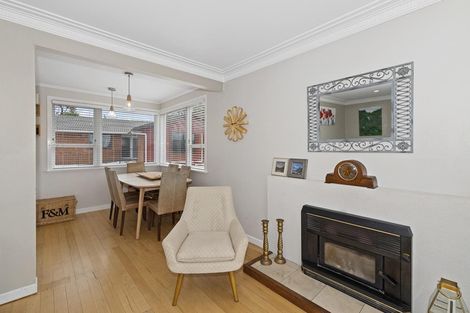 Photo of property in 90 Tiroroa Avenue, Te Atatu South, Auckland, 0610