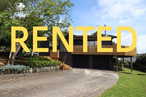 Photo of property in 2 Trias Road, Totara Vale, Auckland, 0629