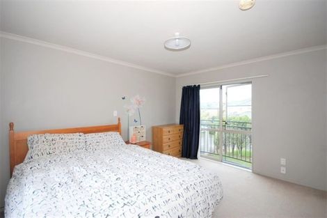 Photo of property in 28 Terracotta Drive, Blockhouse Bay, Auckland, 0600
