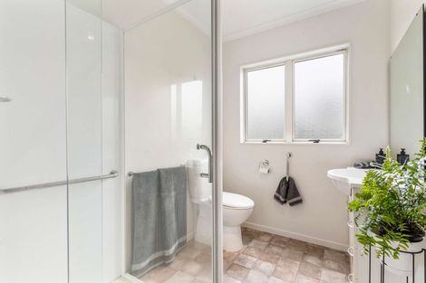 Photo of property in 74a Tiraumea Drive, Pakuranga, Auckland, 2010