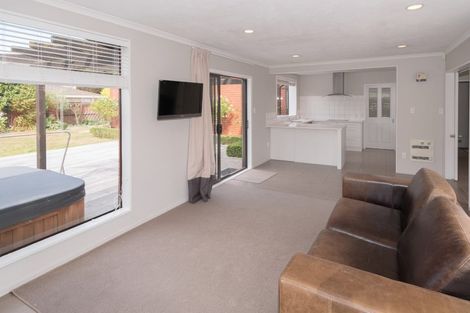 Photo of property in 38 Corfe Street, Ilam, Christchurch, 8041