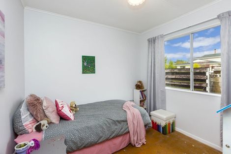 Photo of property in 23 Omaha Grove, Totara Park, Upper Hutt, 5018