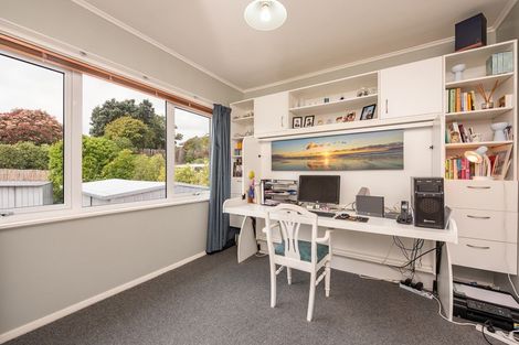 Photo of property in 5 Wedgewood Grove, Raumati Beach, Paraparaumu, 5032