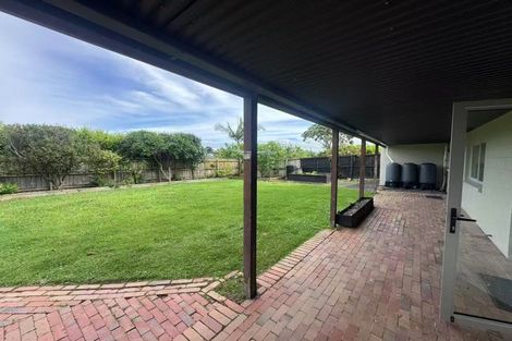 Photo of property in 5 Stapleford Crescent, Browns Bay, Auckland, 0630