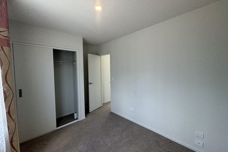 Photo of property in 21 Wharetana Crescent, New Lynn, Auckland, 0600