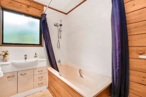 Photo of property in 1/24 Kirby Street, Glendene, Auckland, 0602