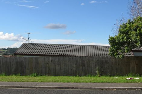 Photo of property in 231 Glengarry Road, Glen Eden, Auckland, 0602