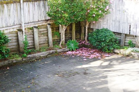 Photo of property in 1/99 Evelyn Road, Cockle Bay, Auckland, 2014