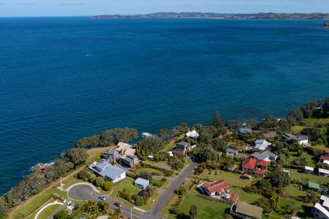 Photo of property in 1 Penguin Street, Leigh, 0985