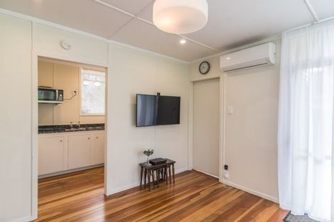 Photo of property in 5 Aorangi Road, Paraparaumu, 5032