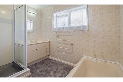 Photo of property in 1/4 Churchill Terrace, Waiuku, 2123