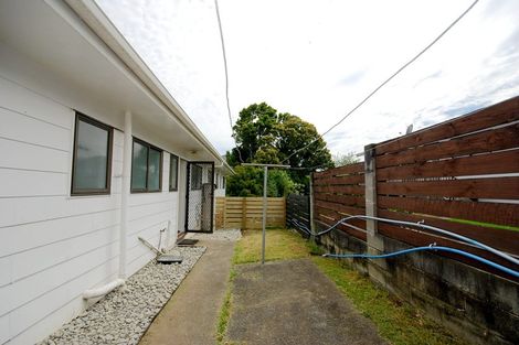 Photo of property in 2/35 Fairlands Avenue, Waterview, Auckland, 1026