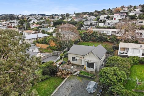 Photo of property in 33 Beresford Street, Kaikorai, Dunedin, 9010