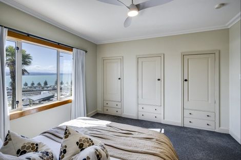 Photo of property in 8 Lambton Road, Hospital Hill, Napier, 4110