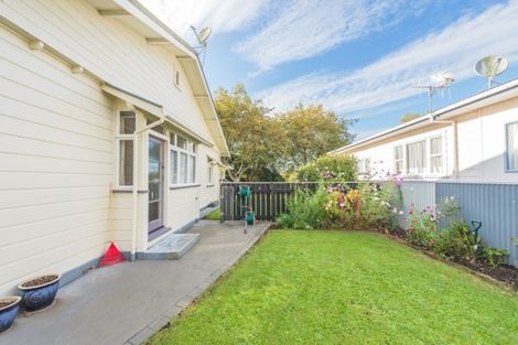 Photo of property in 2 Glasgow Street, Takaro, Palmerston North, 4412