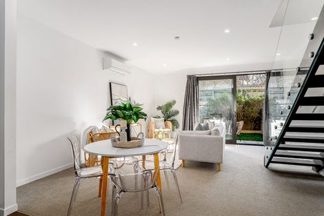 Photo of property in 7/20 Trent Street, Island Bay, Wellington, 6023