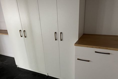 Photo of property in 2 Convent Road, Bluff Hill, Napier, 4110