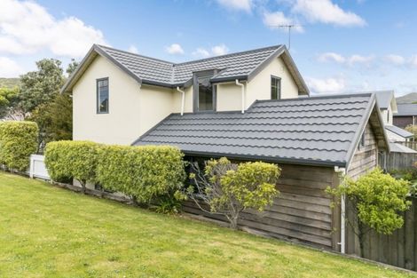 Photo of property in 2 Samuel Parnell Road, Karori, Wellington, 6012