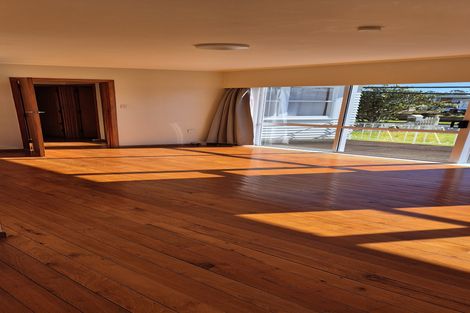 Photo of property in 44 Tiraumea Drive, Pakuranga, Auckland, 2010