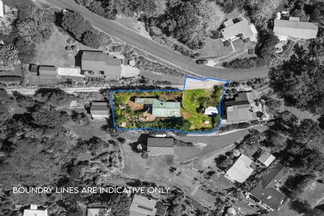 Photo of property in 4 Queens View Road, Russell, 0202