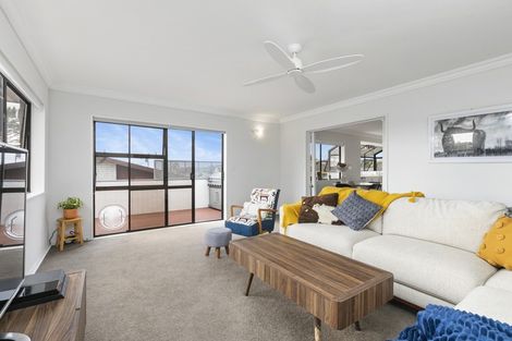 Photo of property in 10 Forrester Drive, Welcome Bay, Tauranga, 3112