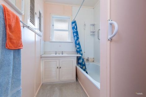 Photo of property in 1/598 Fergusson Drive, Trentham, Upper Hutt, 5018