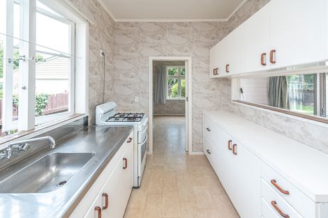 Photo of property in 10 Godwin Crescent, College Estate, Whanganui, 4500