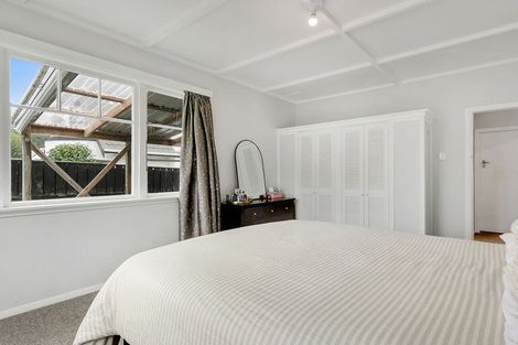 Photo of property in 2 Kellow Street, Wallaceville, Upper Hutt, 5018