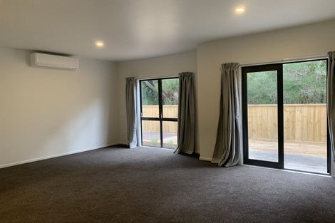 Photo of property in 17 Sun Place, Henderson, Auckland, 0612