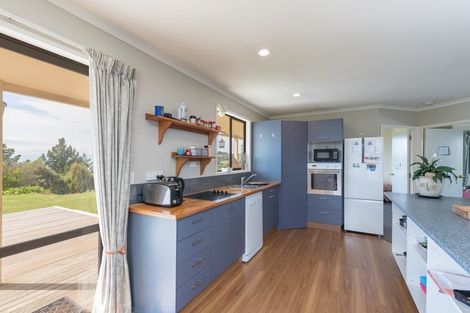 Photo of property in 195 Kina Peninsula Road, Tasman, Upper Moutere, 7173