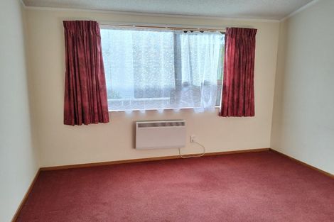 Photo of property in 16 Chestnut Grove, Maungaraki, Lower Hutt, 5010