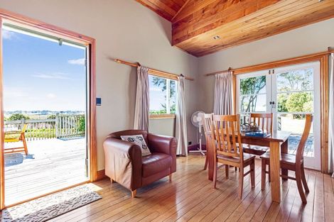 Photo of property in 225 Turkey Flat Road, Te Kopuru, 0391