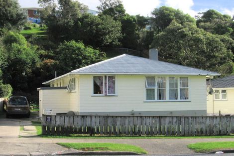 Photo of property in 183 Sievers Grove, Cannons Creek, Porirua, 5024
