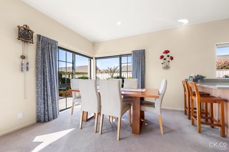 Photo of property in 11 Ormrod Grove, Riverstone Terraces, Upper Hutt, 5018