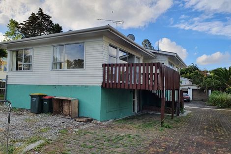 Photo of property in 59 Zita Maria Drive, Massey, Auckland, 0614