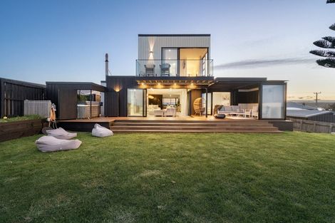 Photo of property in 553 Pukehina Parade, Pukehina, Te Puke, 3189