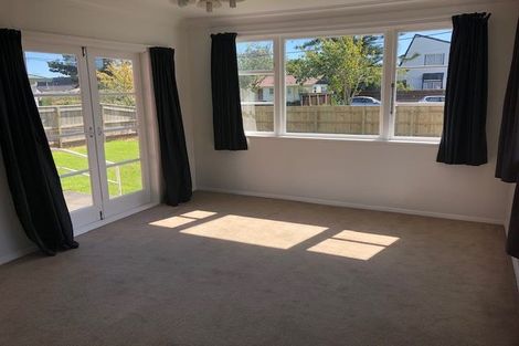 Photo of property in 12 Warrimoo Street, Paraparaumu, 5032