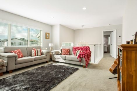 Photo of property in 57 Admirals Court Drive, Greenhithe, Auckland, 0632