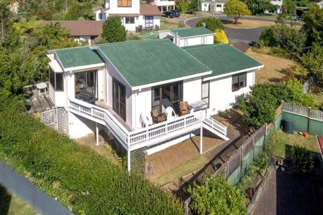 Photo of property in 106 Chevron Crescent, Whangamata, 3620