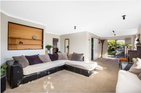Photo of property in 10 Ribbonwood Terrace, Ranui, Porirua, 5024