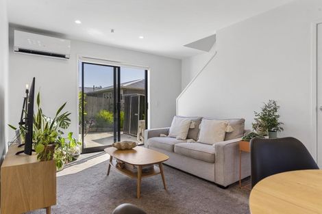 Photo of property in 7/45 Vera Road, Te Atatu South, Auckland, 0610