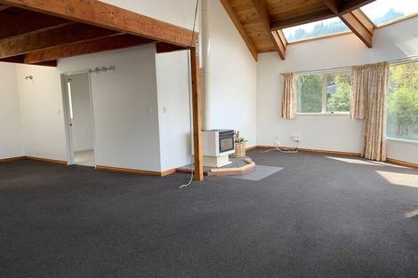 Photo of property in 9a Arawata Terrace, Fernhill, Queenstown, 9300