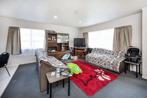 Photo of property in 107 Crawford Avenue, Mangere Bridge, Auckland, 2022