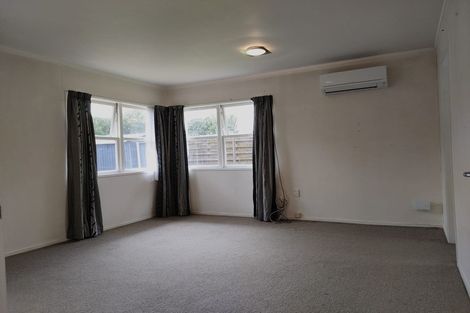 Photo of property in 5 Ashcroft Avenue, Mangere Bridge, Auckland, 2022
